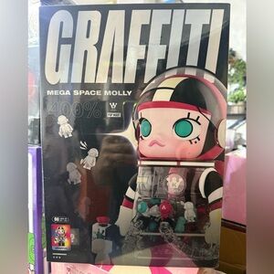 Mega Space Molly 400% Graffiti  (Limited Edition)